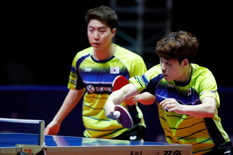 在前锋线上 在前锋线上