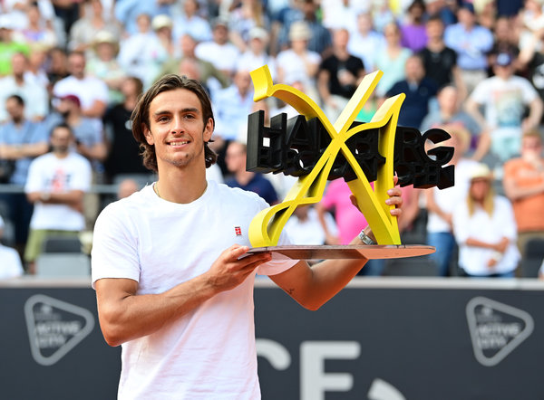 对手很难持 对手很难持